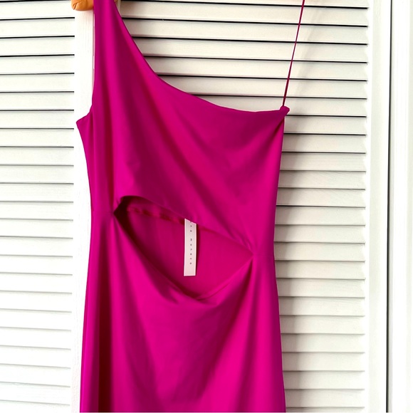 Revolve Susana Monaco One Shoulder Midi Dress Magenta M - Picture 11 of 12